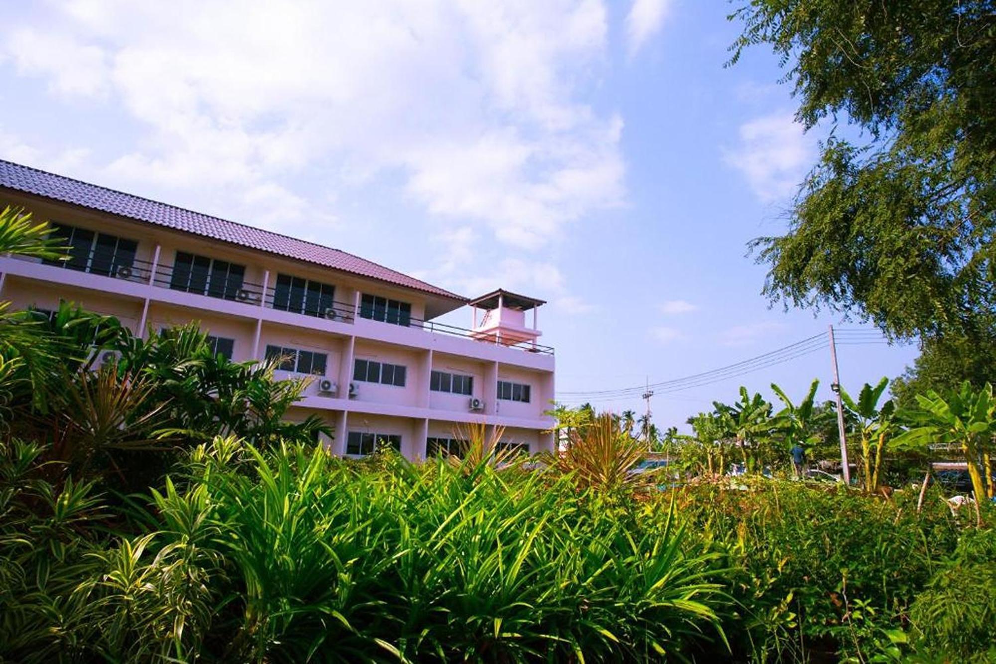 Be Fine Sabuy Hotel And Resort Surat Thani Exterior foto